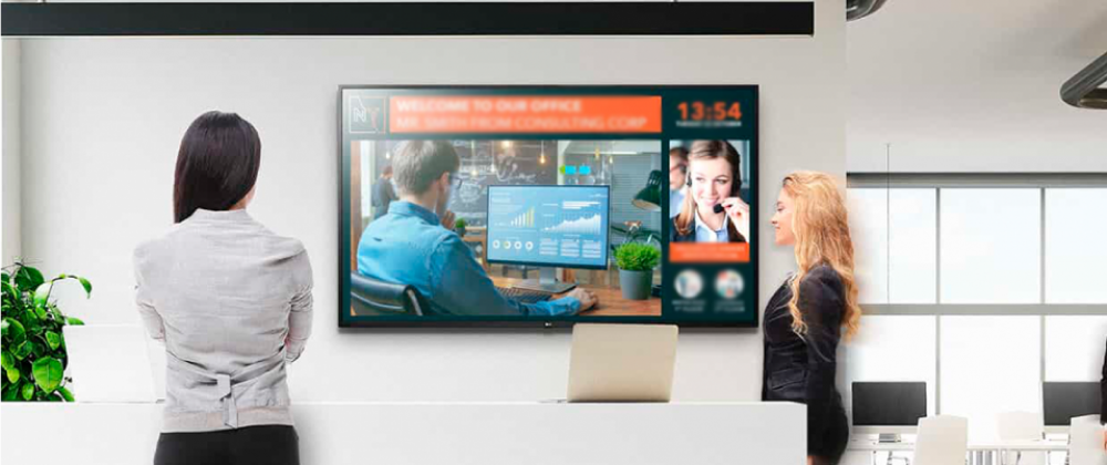 DIGITAL SIGNAGE