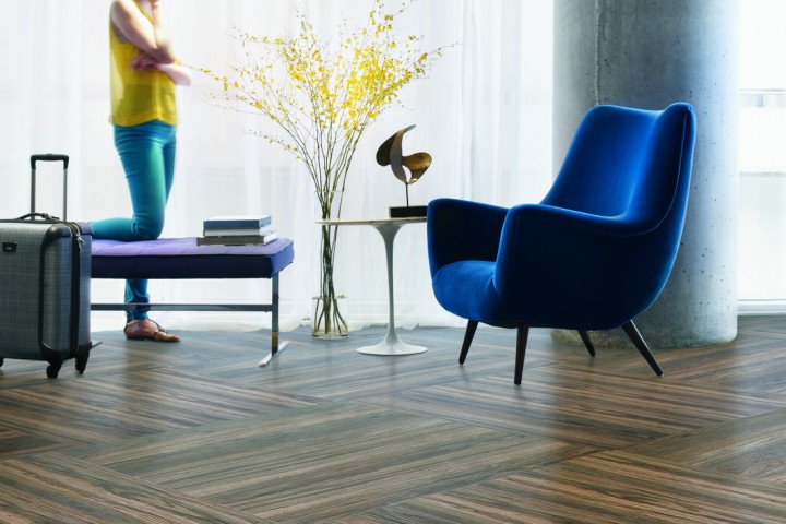 LVT Natural Woodgrains color Chestnut