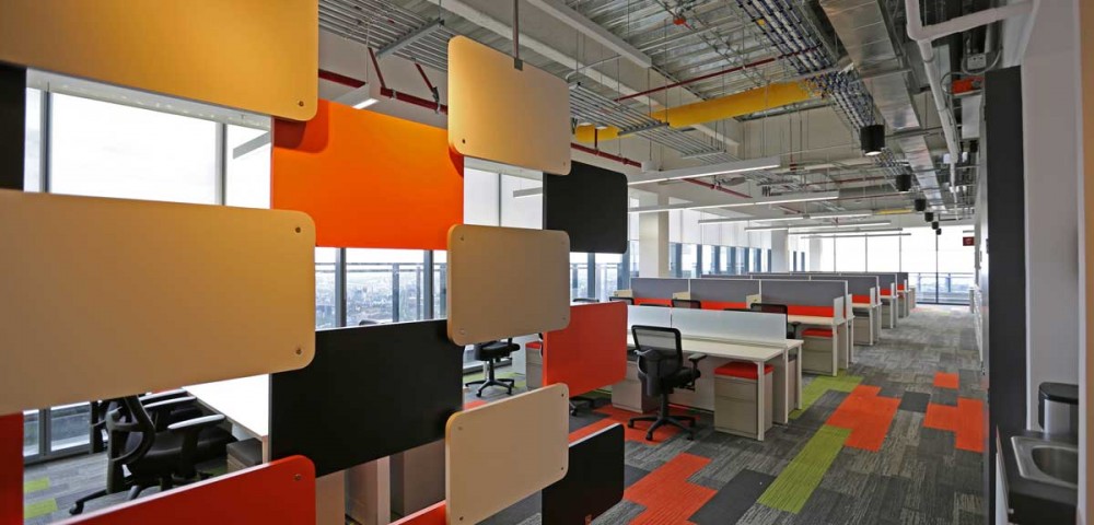 Si Vale - Pasillo a oficinas