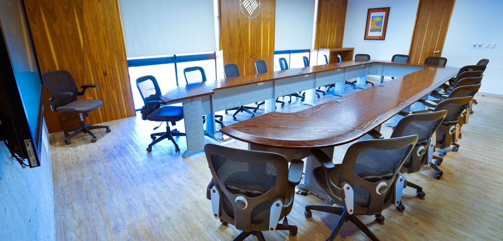 Universidad Anáhuac Querétaro - sala de juntas